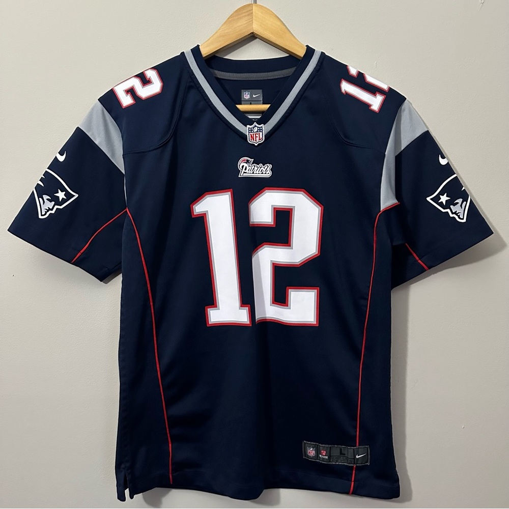 Nike Tom Brady New England Patriots NFL Football Jersey Youth Size Large